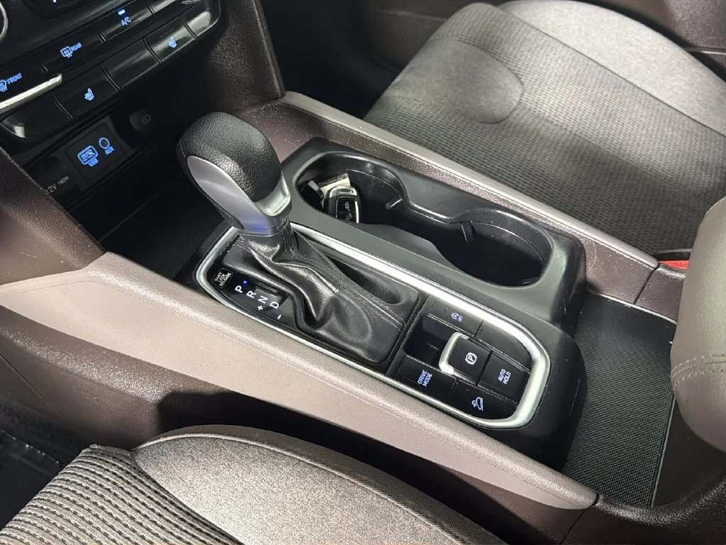 Used 2019  Hyundai SEL image 26