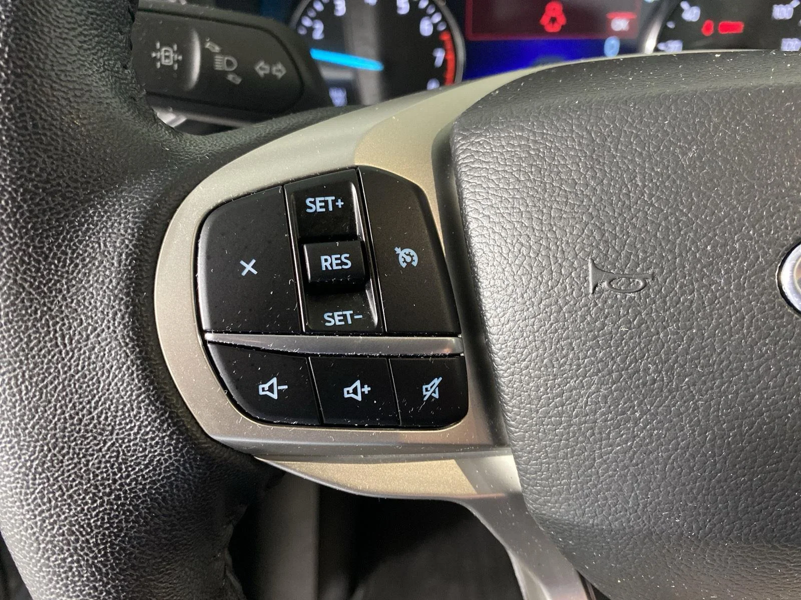 Used 2023 Carbonized Gray Ford XLT image 18