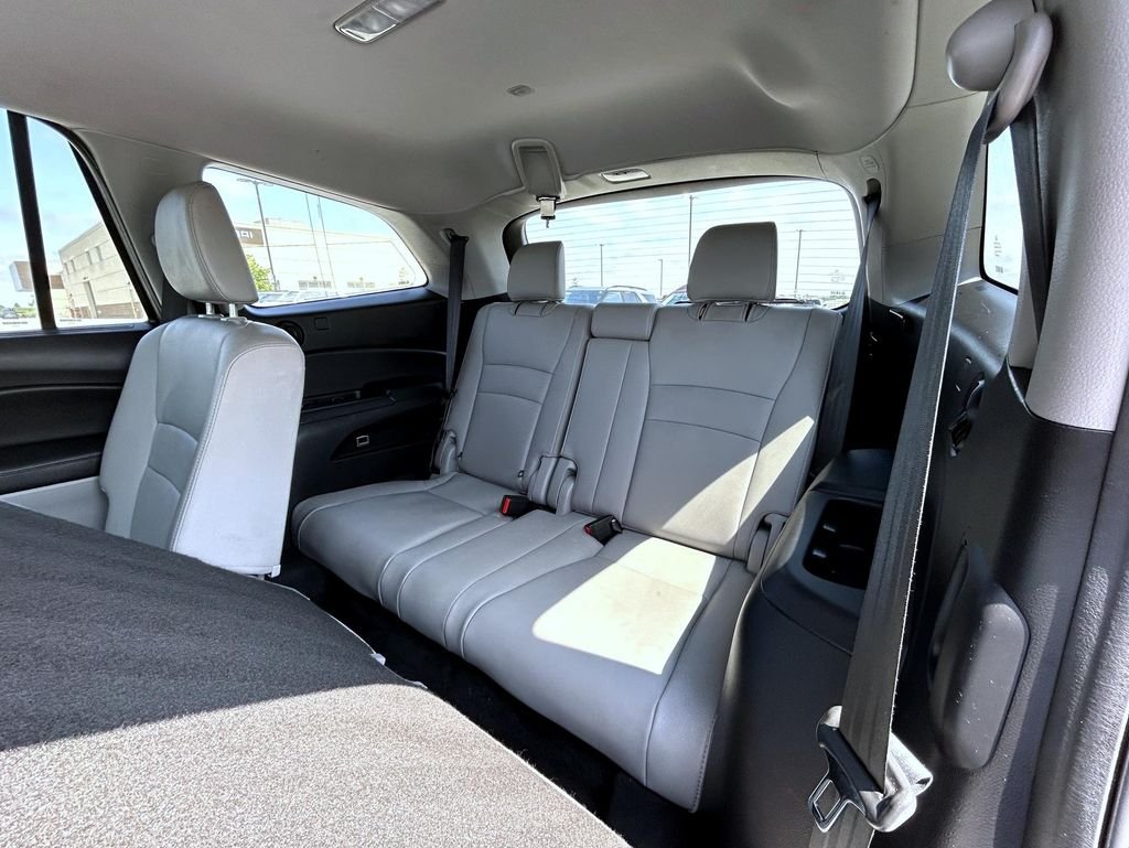 Used 2018 Blue Honda EX-L image 21