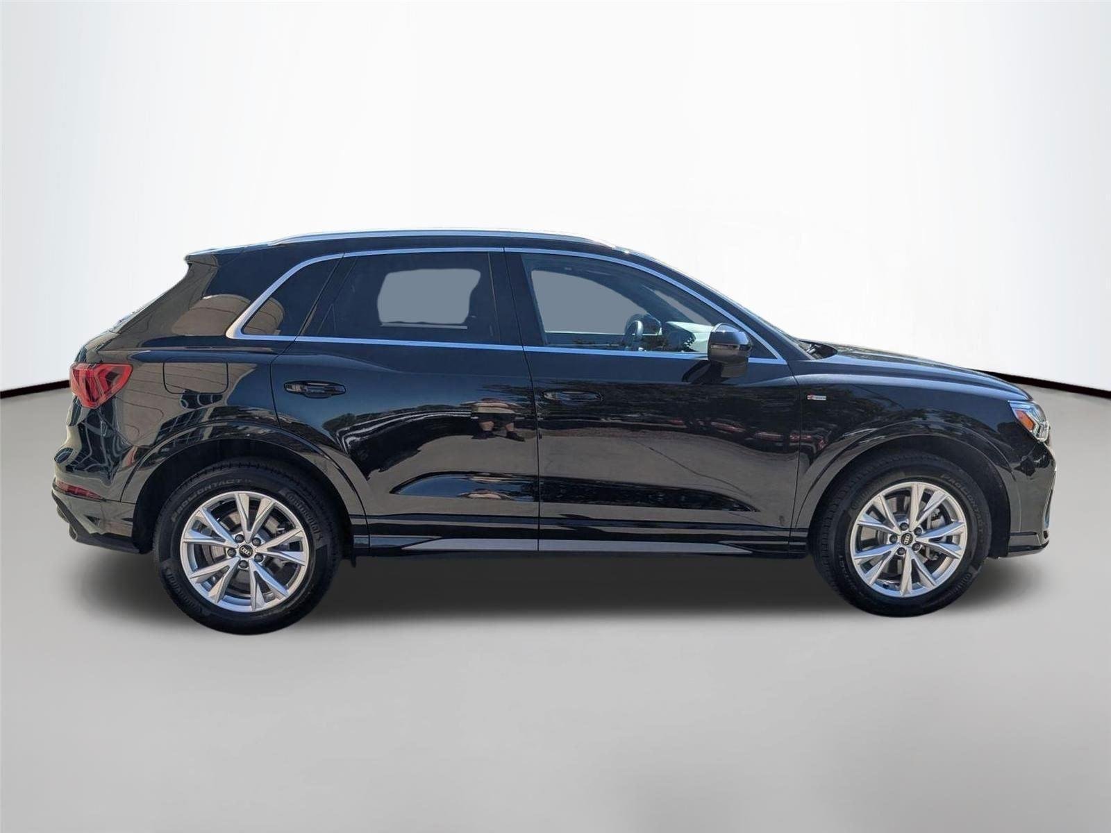 Used 2025 Mythos Black Metallic Audi S line Premium image 4
