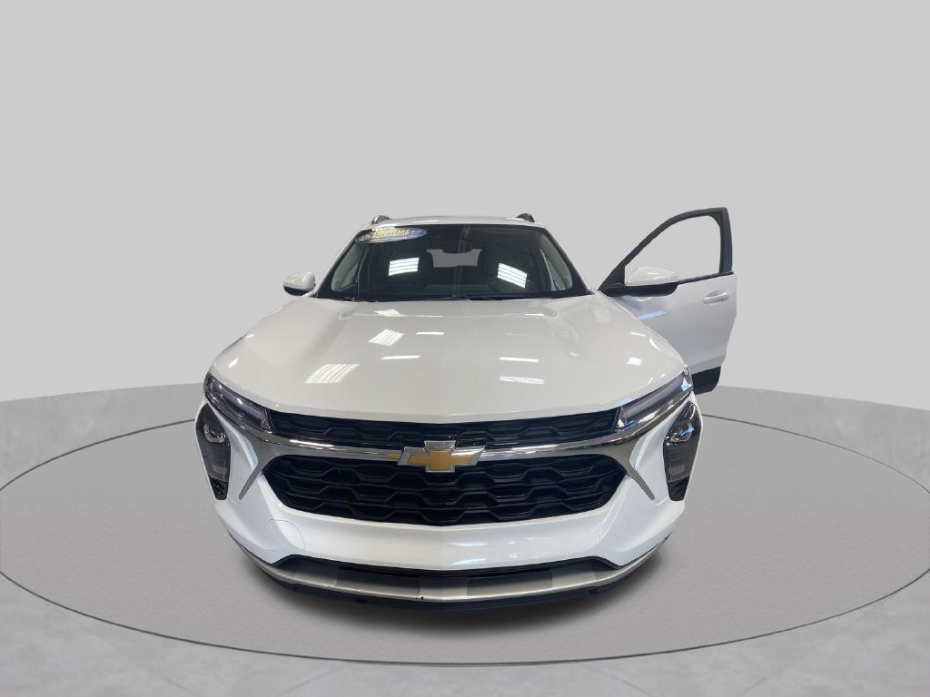 2025 Chevrolet Trax LT - Photo 39