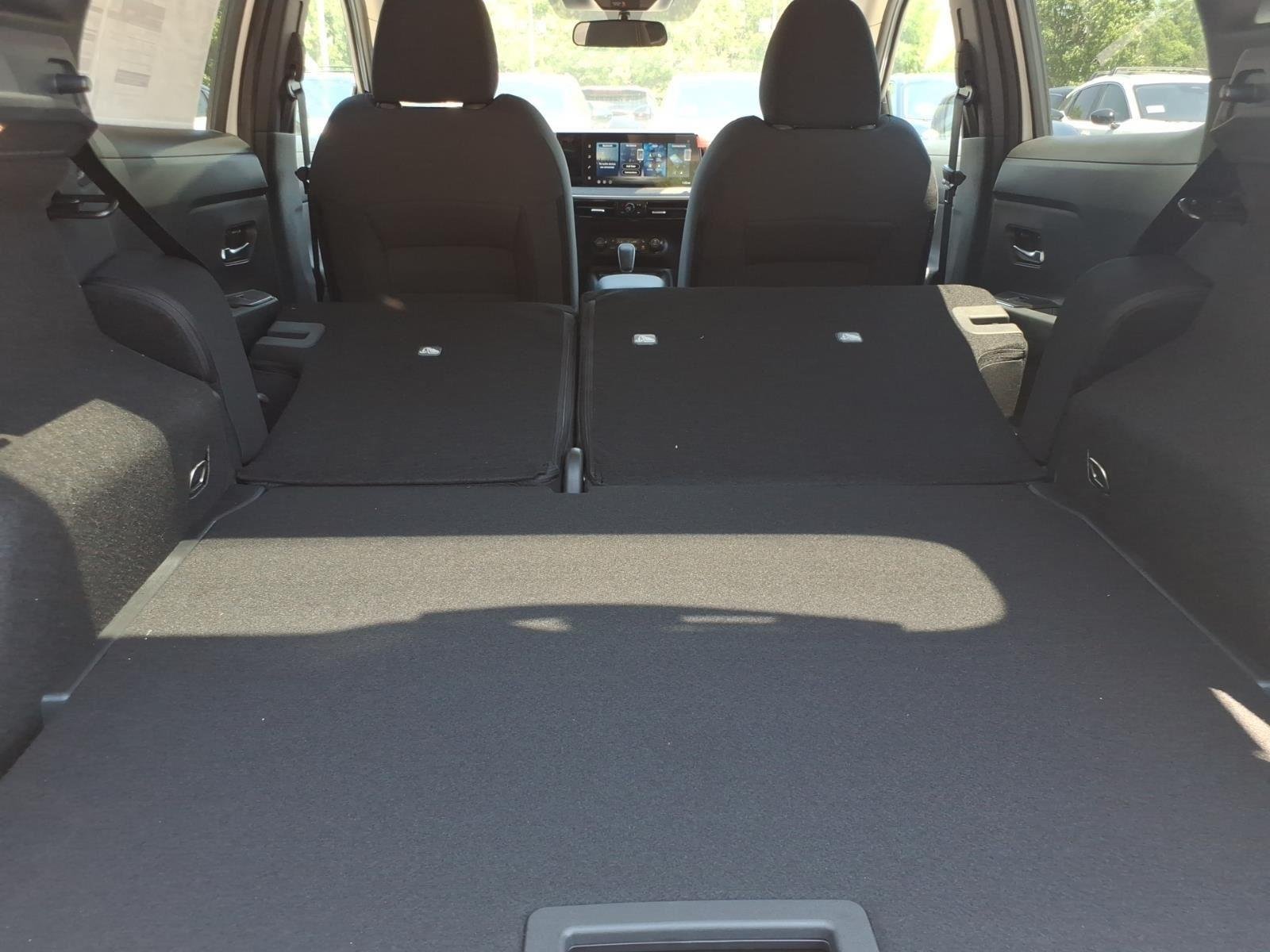 New 2026 Aspen White TriCoat / Super Black Two-tone Nissan SV image 27