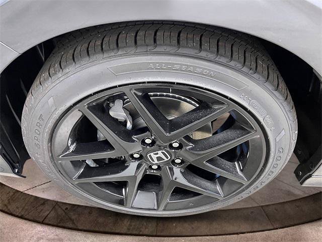 Used 2025 Meteorite Gray Metallic Honda Sport image 12