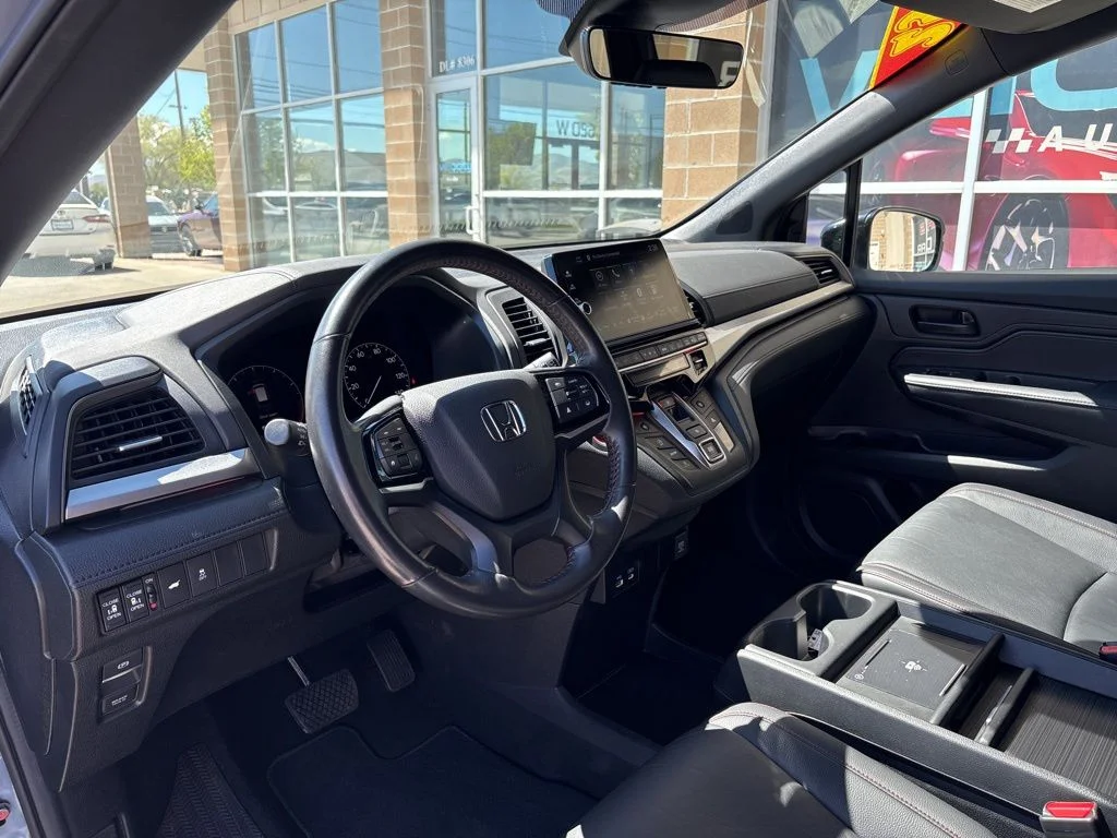 Used 2025 Gray Honda Sport-L image 12