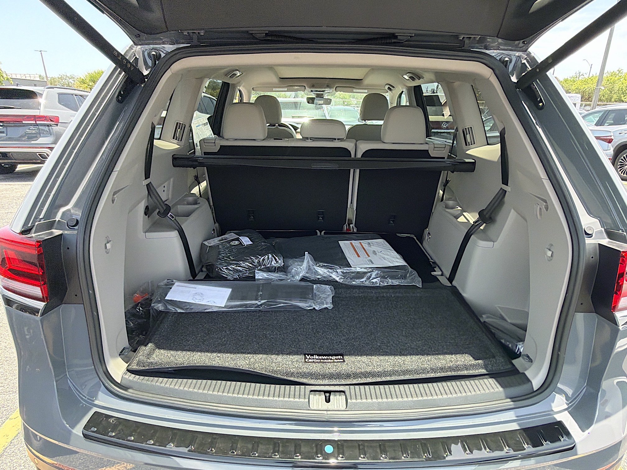 New 2026 Gray Volkswagen 2.0T SE w/Technology image 21