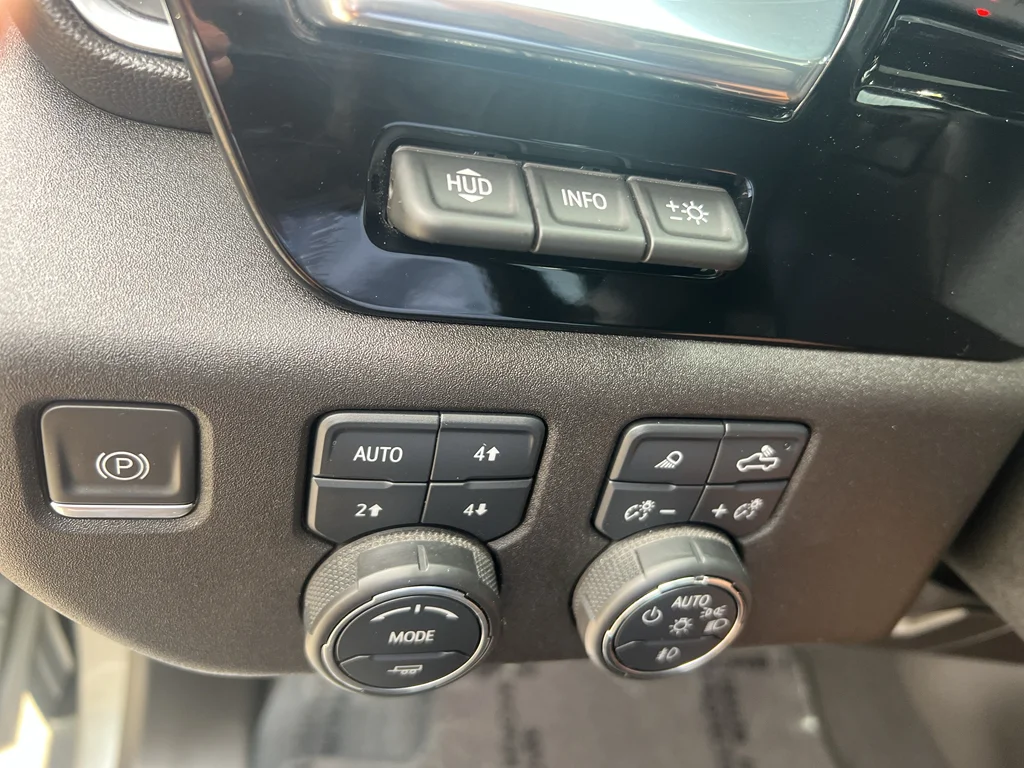 Used 2024 Sterling Gray Metallic Chevrolet High Country image 22