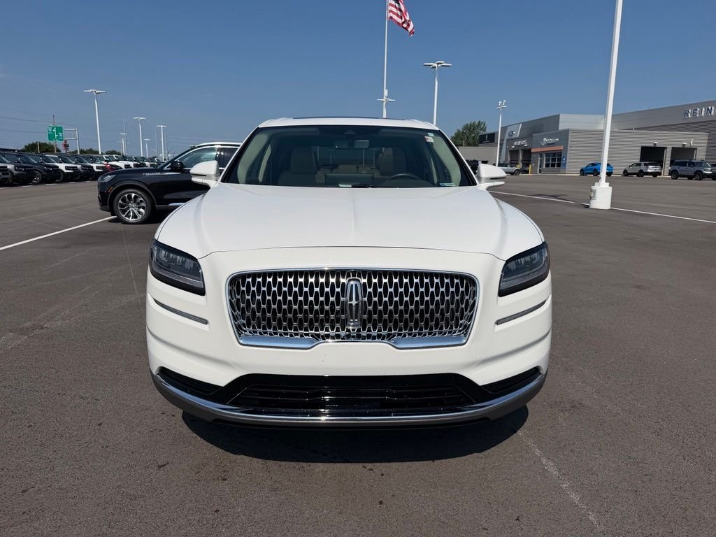 Used 2023 White Lincoln Reserve image 2