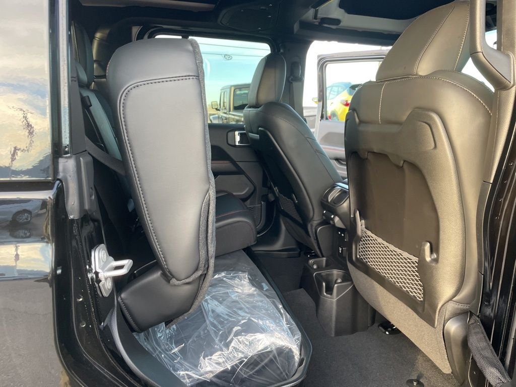 New 2026 Black Clear-Coat Exterior Paint Jeep Rubicon X image 35