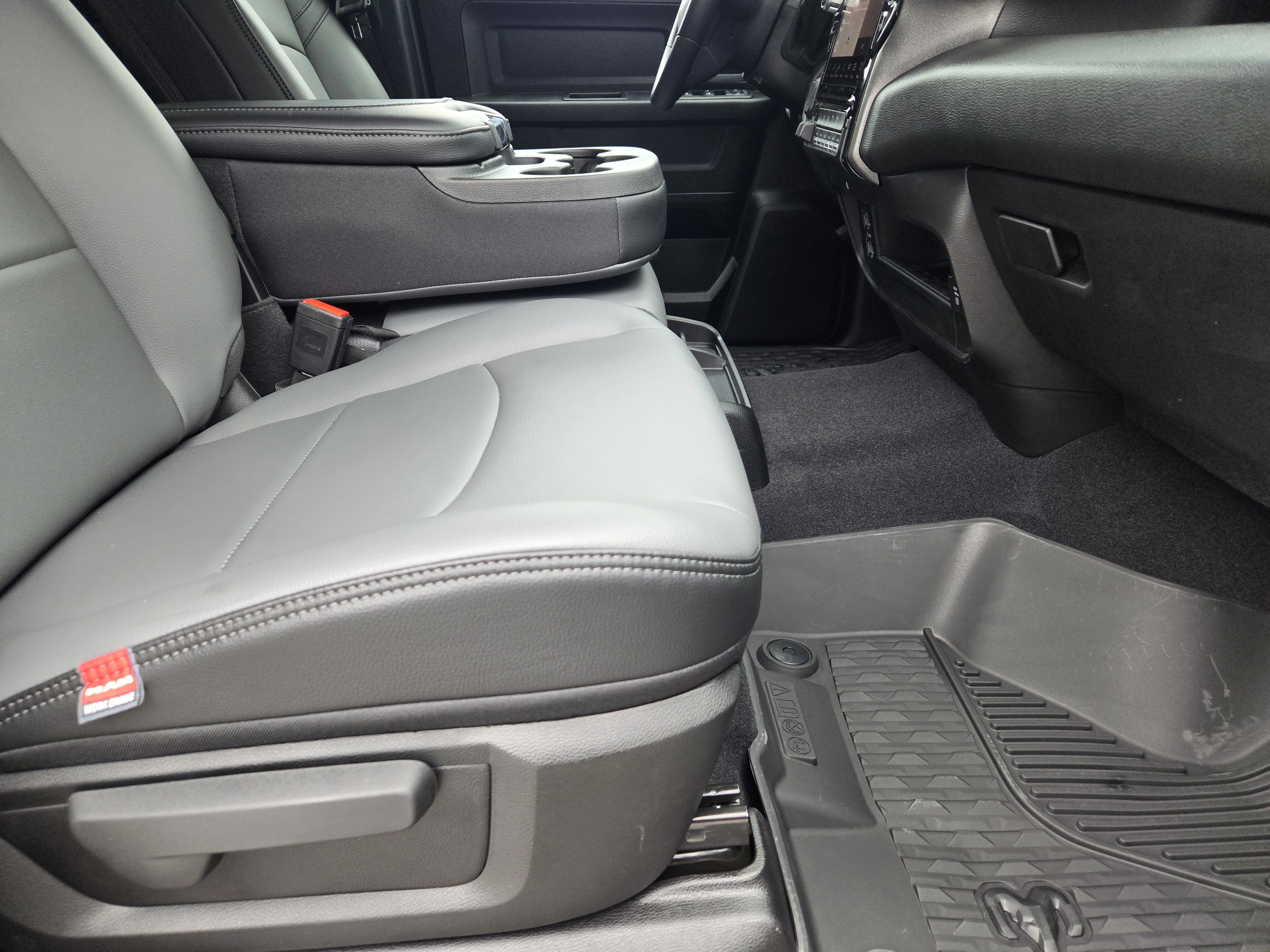 2026 RAM 2500 Tradesman - Photo 11