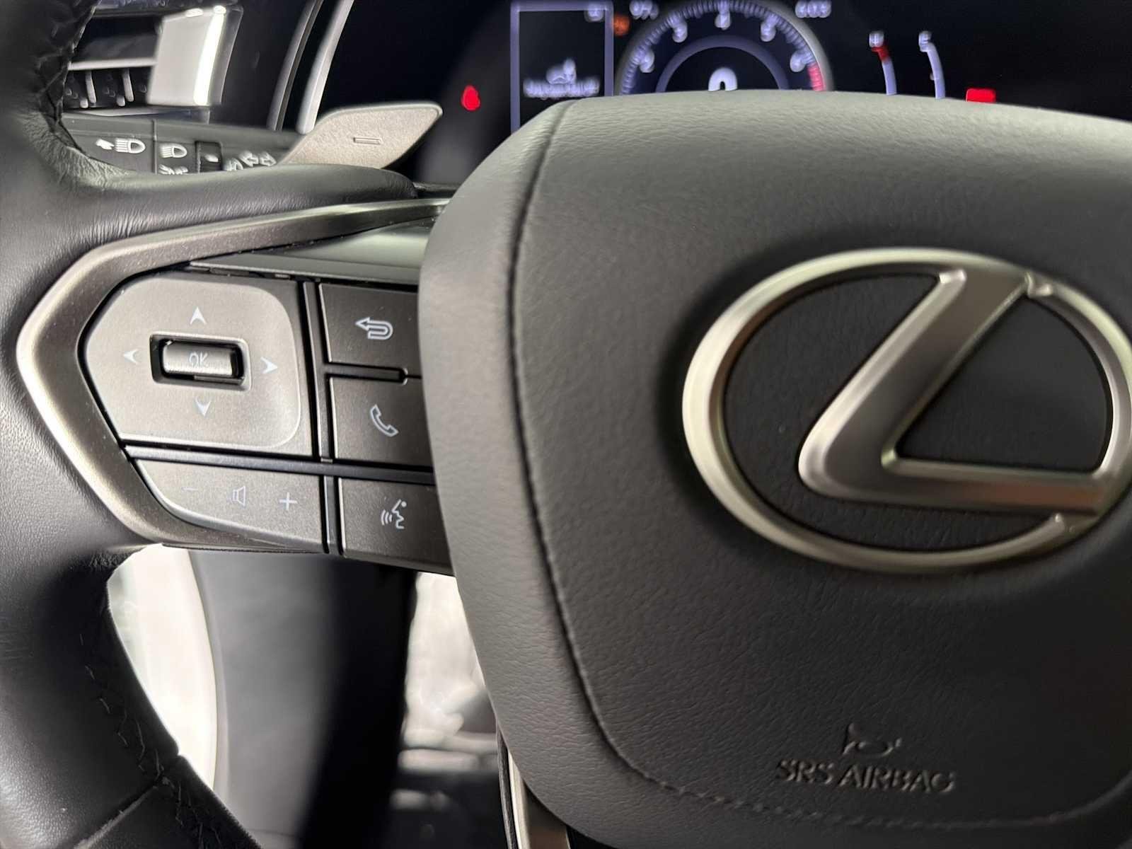Used 2024 Eminent White Pearl Lexus RX 350 Premium Plus image 30