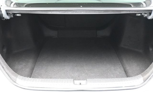 Certified Used 2024 Solar Silver Metallic Honda EX image 17