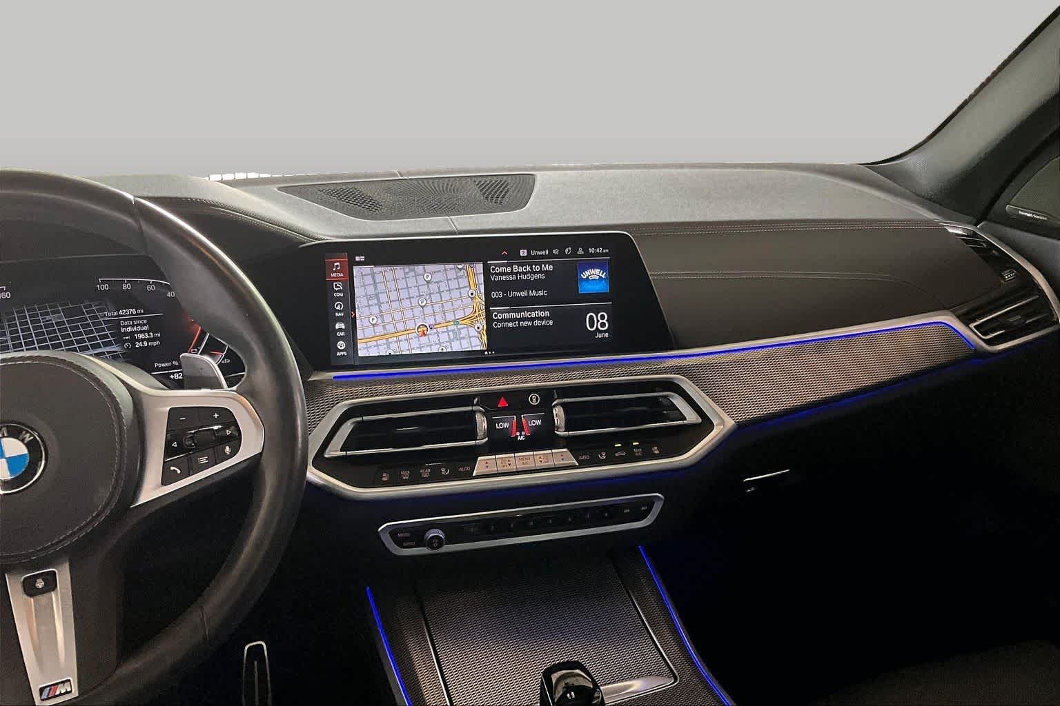 Used 2021 Black Sapphire Metallic BMW sDrive40i image 6