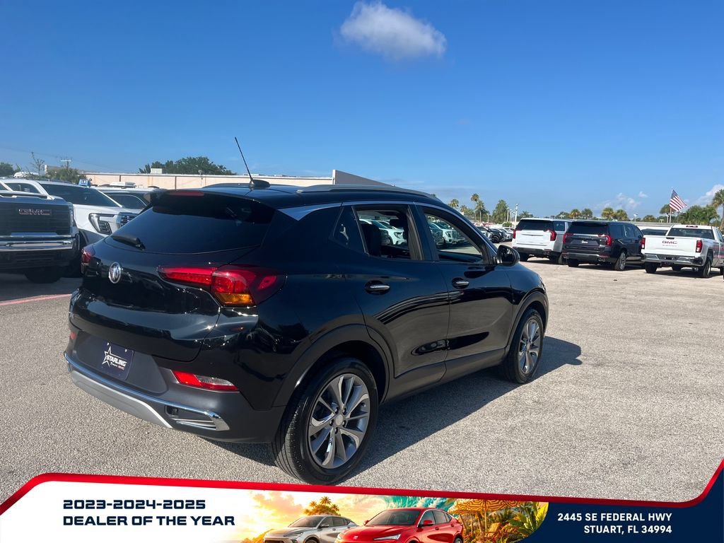 Used 2023 EBONY TWILIGHT METALLIC Buick Essence image 5
