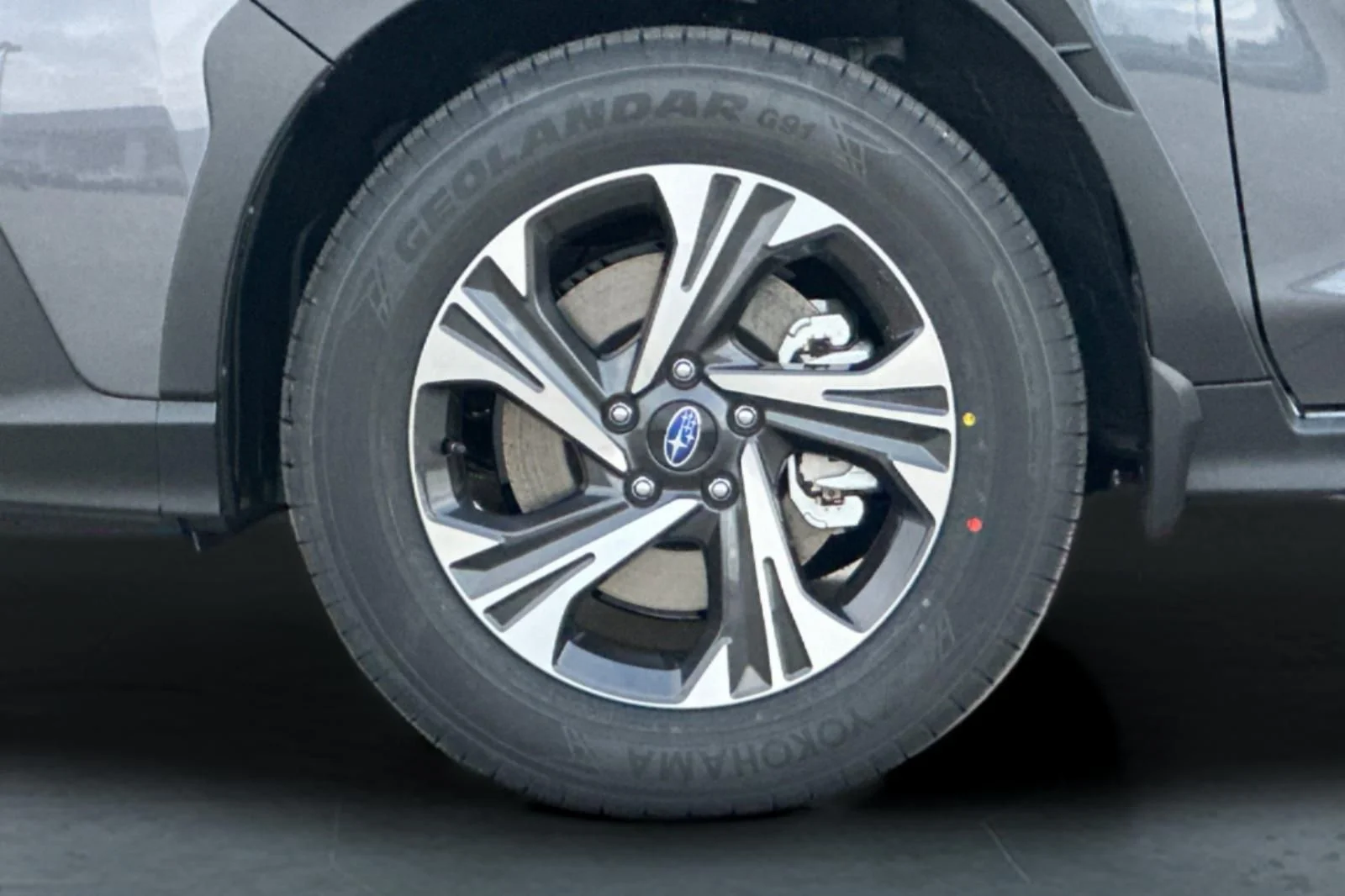 New 2026 MAGNETITE GRAY PEARL Subaru Premium image 33