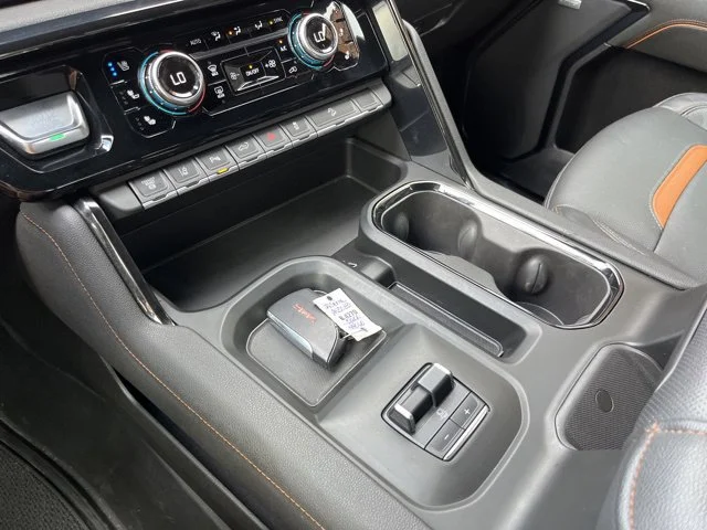 2024 GMC Sierra 2500HD AT4 - Photo 39