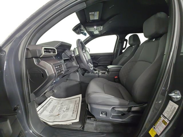 Used 2025  Toyota SR5 image 9