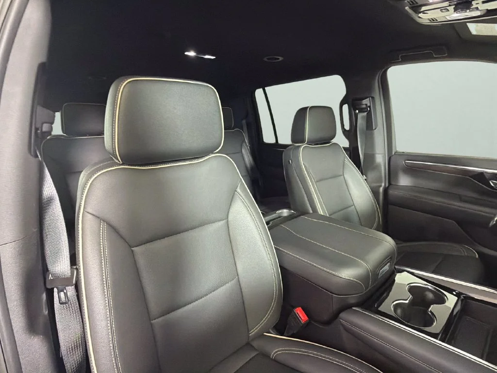 Used 2026 Black Chevrolet Premier image 31