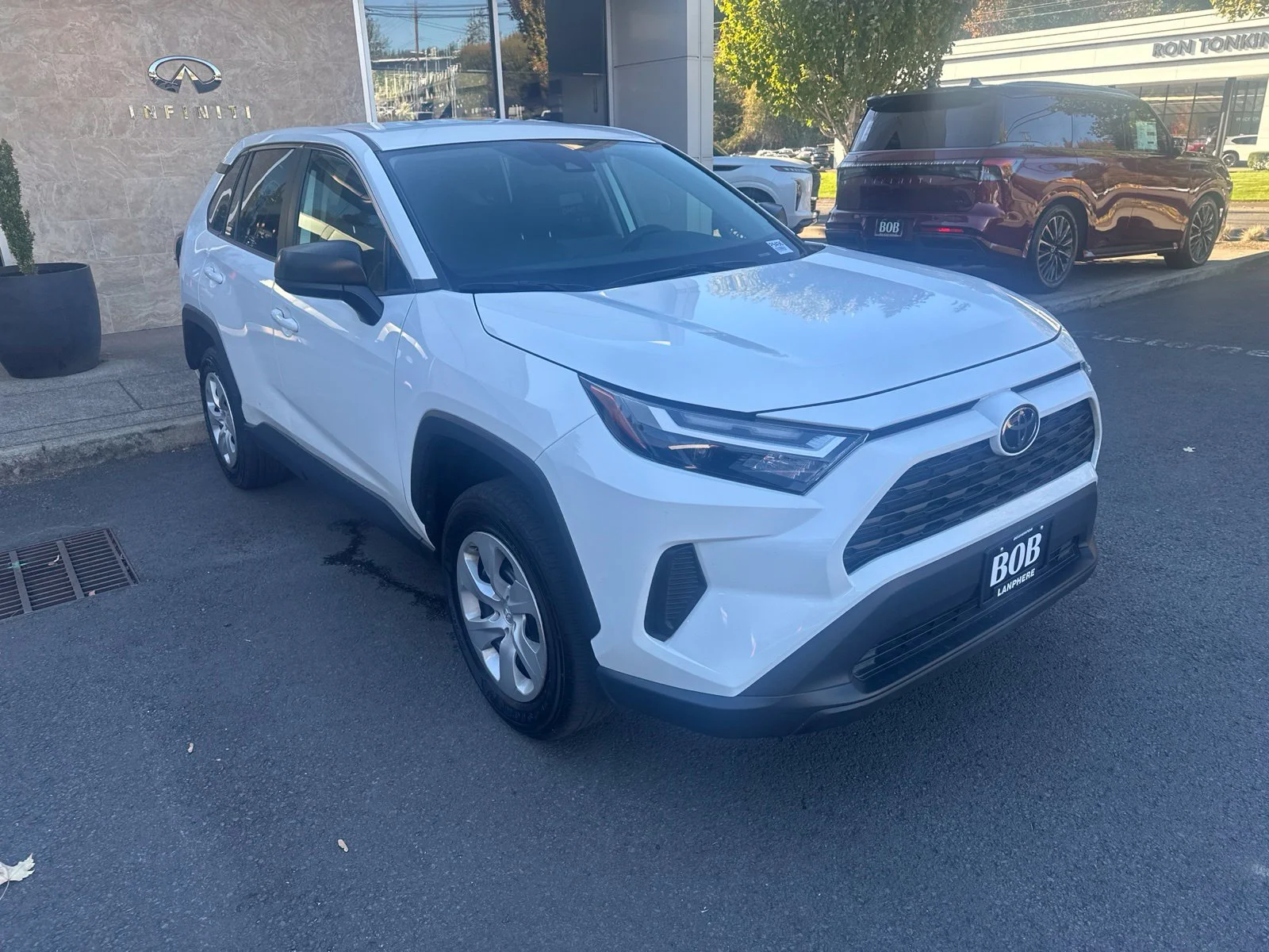 Used 2025 White Toyota LE image 7