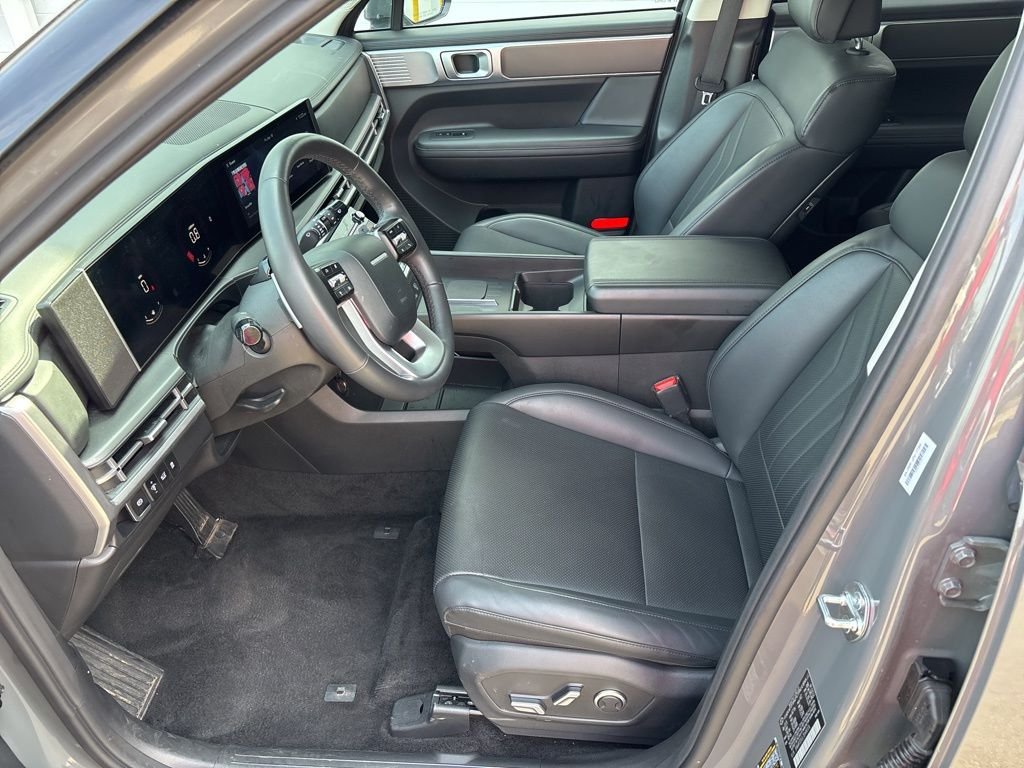 Used 2025 Gray Hyundai SEL image 9