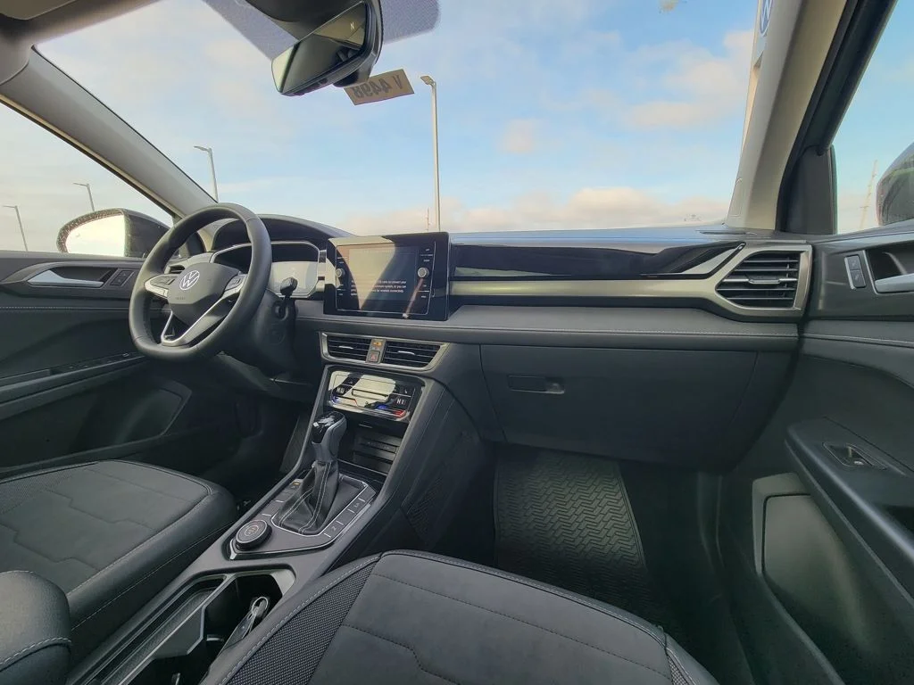 2026 Volkswagen Taos SE Black - Photo 13
