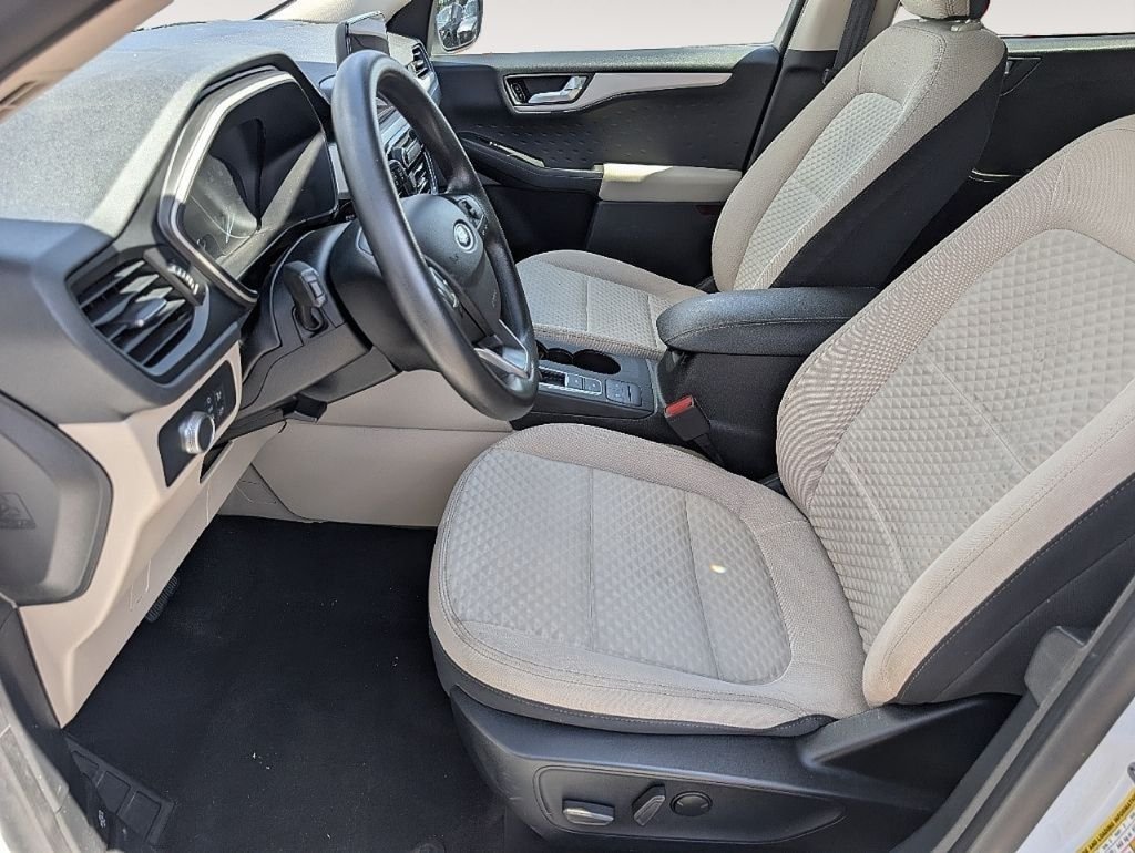 Used 2020 Oxford White Ford SE image 26