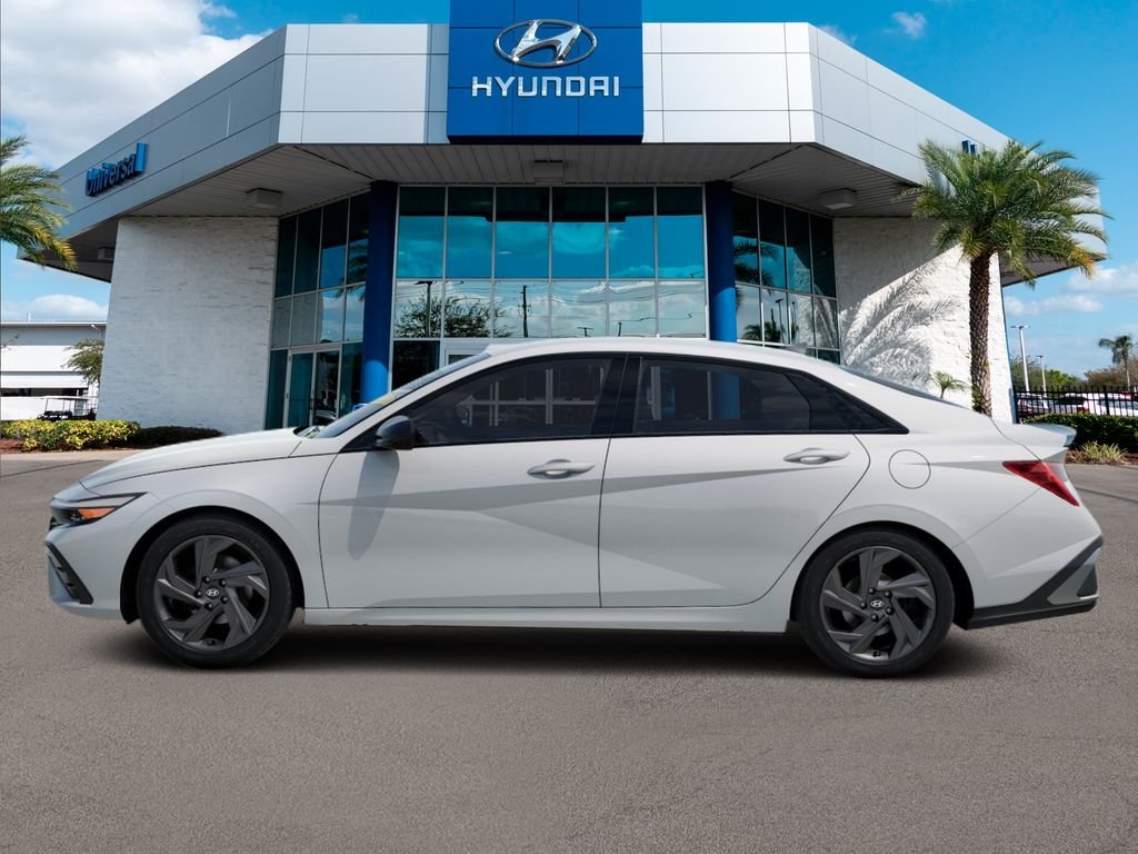 New 2026 White Hyundai SEL Sport Plus image 16