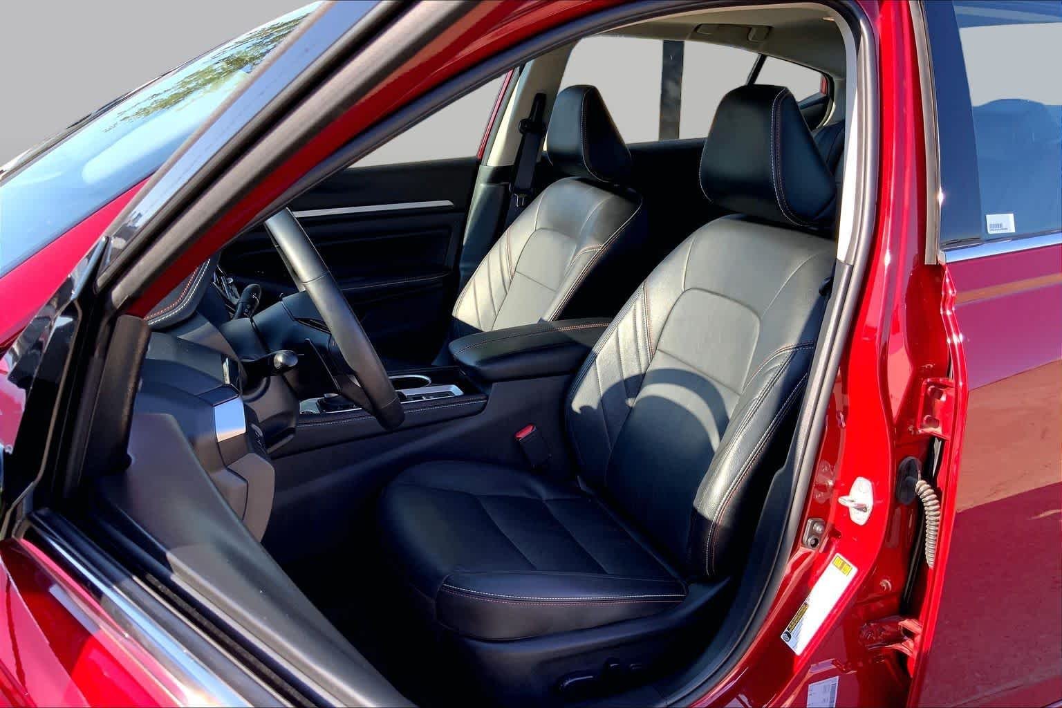 Pre-Owned 2025 Nissan Altima SR