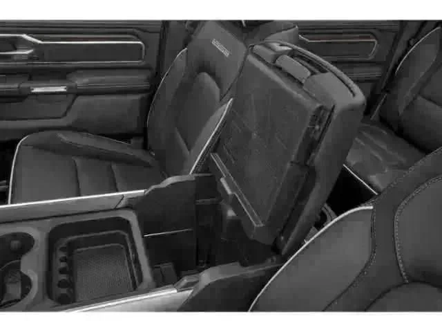 New 2026 Diamond Black Crystal Pearl-Coat Exterior Paint RAM Laramie Night Edition image 24