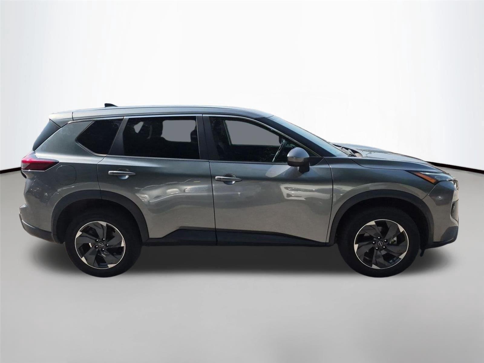 Used 2024 Gun Metallic Nissan SV image 6