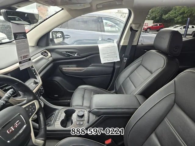 Used 2020 Silver GMC Denali image 2
