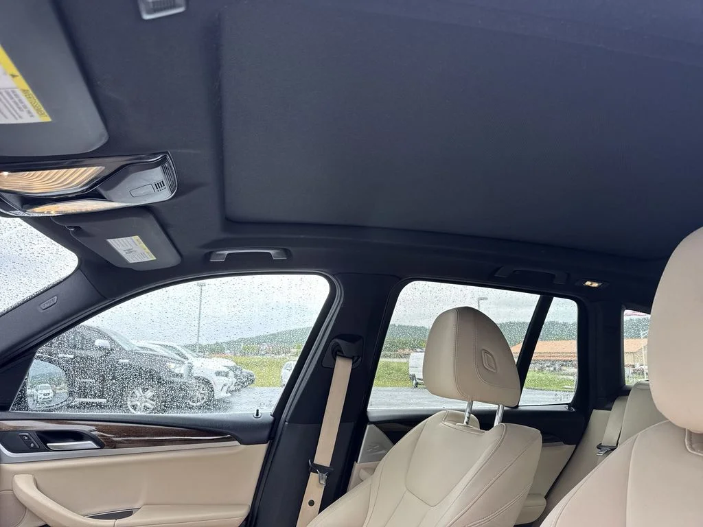 Used 2021 Gray BMW xDrive30i image 22