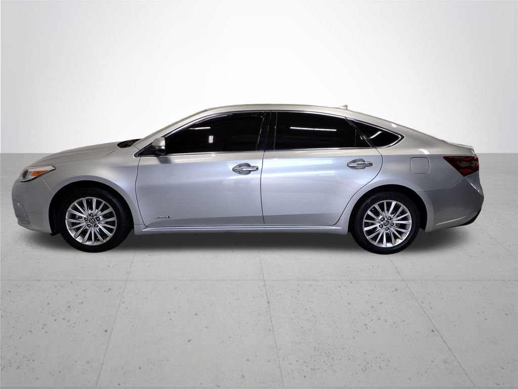 Used 2018 Silver Toyota Limited image 11