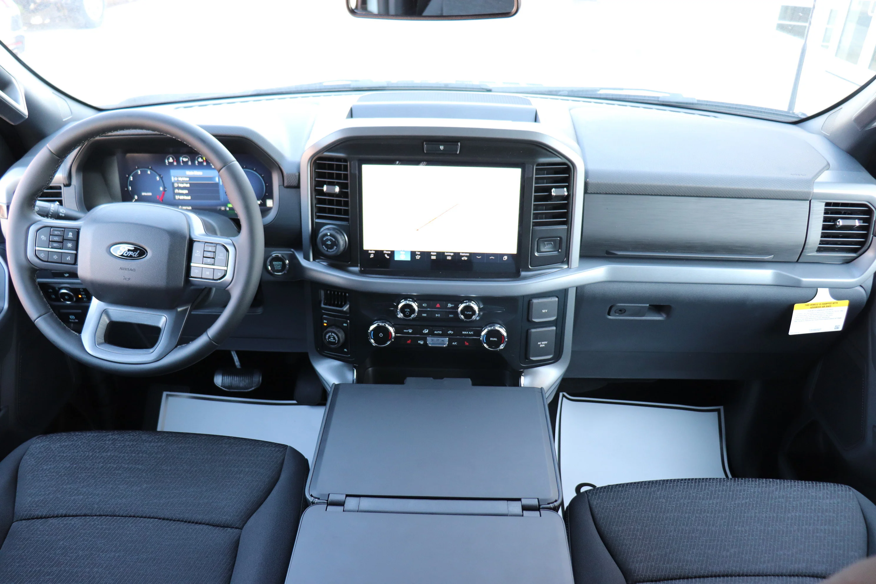 New 2026 OXFORD WHITE Ford XLT image 20