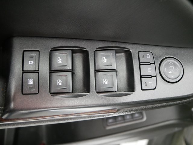 Used 2016 Summit White GMC SLT image 31