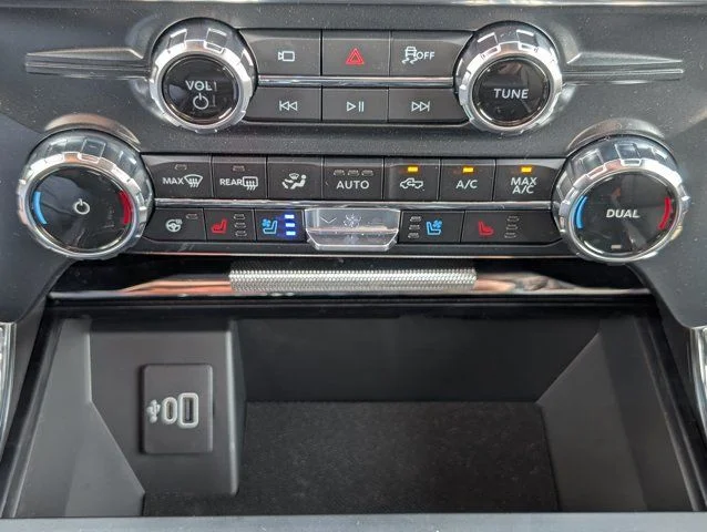 New 2026 Star White Metallic Tri-Coat Ford Lariat® image 19