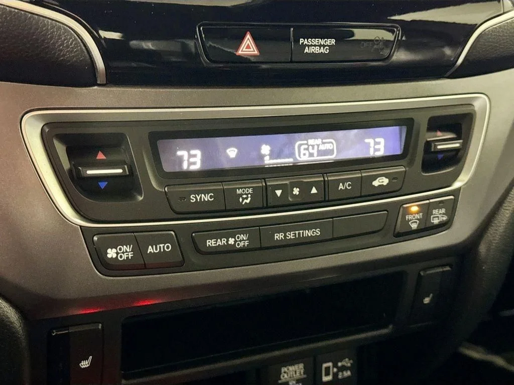Used 2020 Gray Honda EX-L image 35
