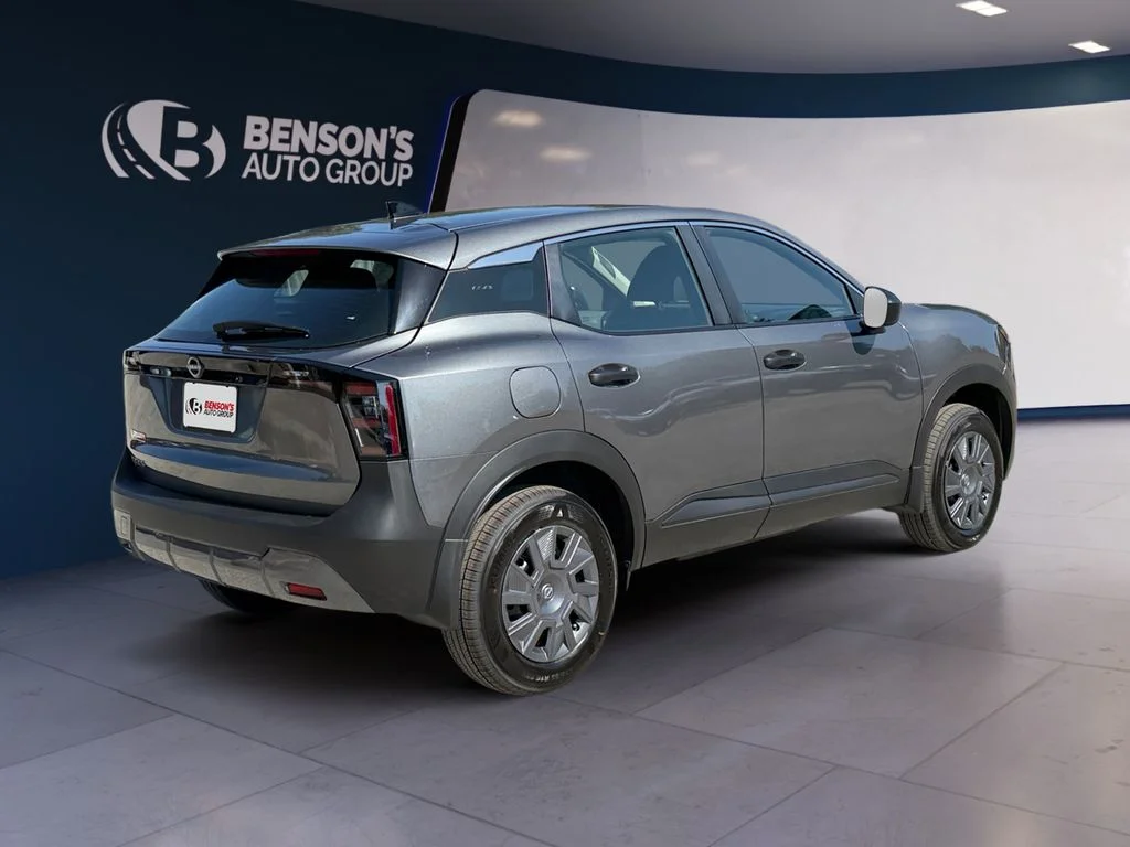 New 2027 Gray Nissan S image 5