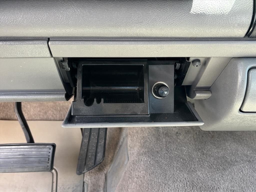 Used 1993 Red Chevrolet Base image 18