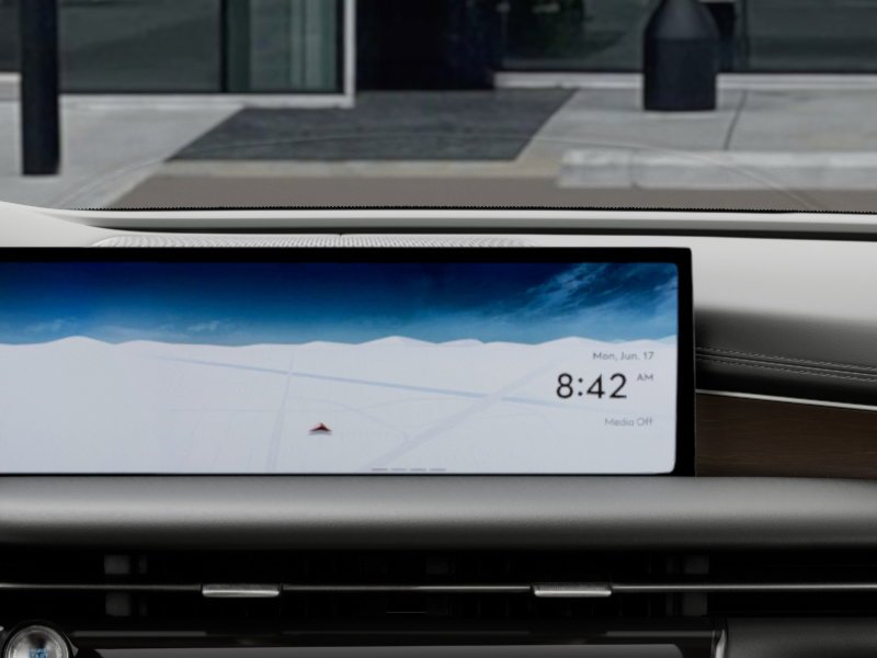New 2026 Uyuni White Genesis 2.5T ADVANCED image 18