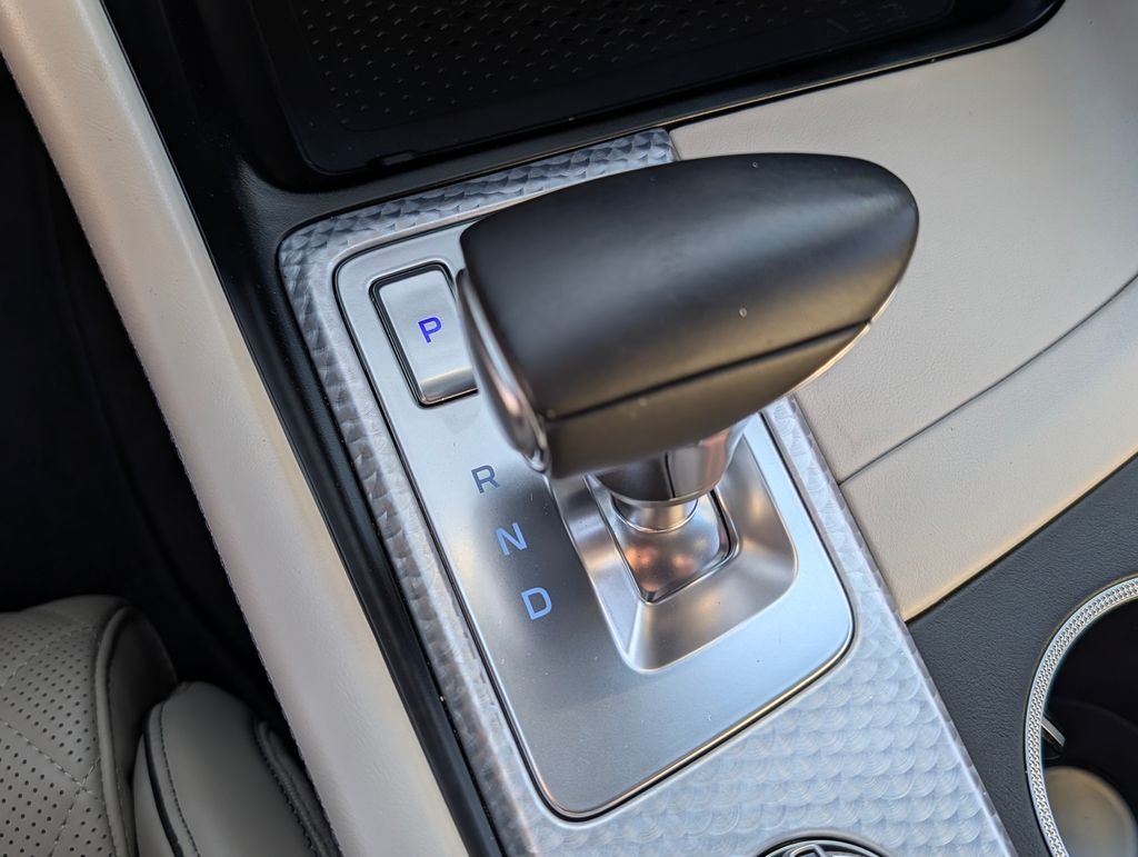 2023 GENESIS G70 Standard - Photo 29