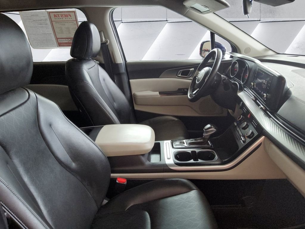 Used 2023 Blue Kia LX Seat Package image 13