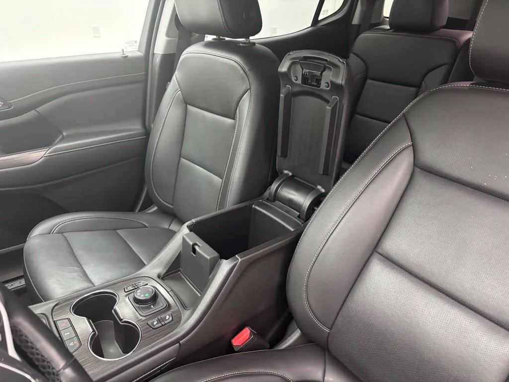 Used 2023 Silver GMC SLT image 26
