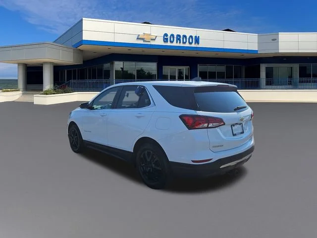 Used 2024 Summit White Chevrolet LT image 3
