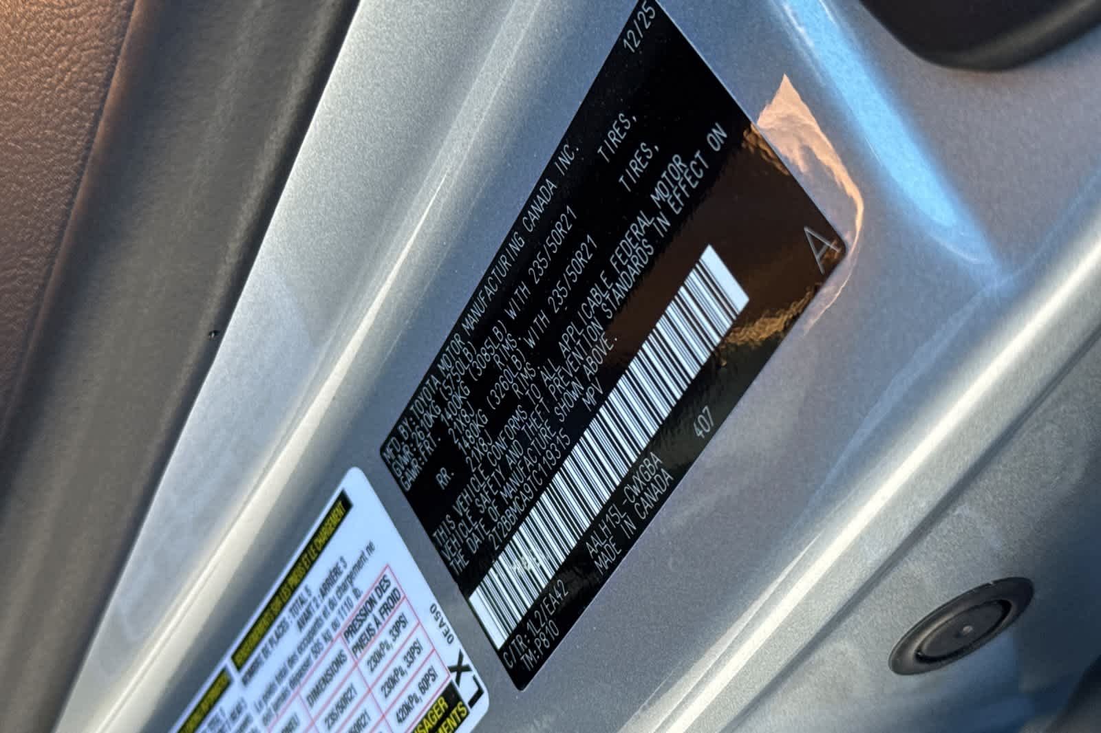 Certified Used 2026 Iridium Lexus Premium image 33