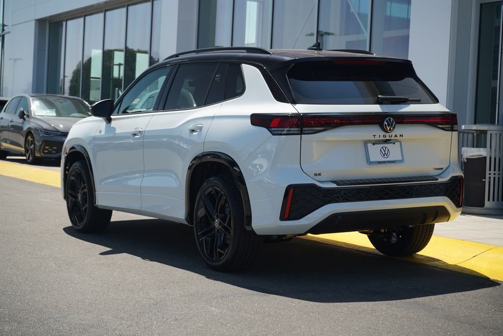 New 2026 White/off-white Volkswagen 2.0T SE R-Line Black image 3