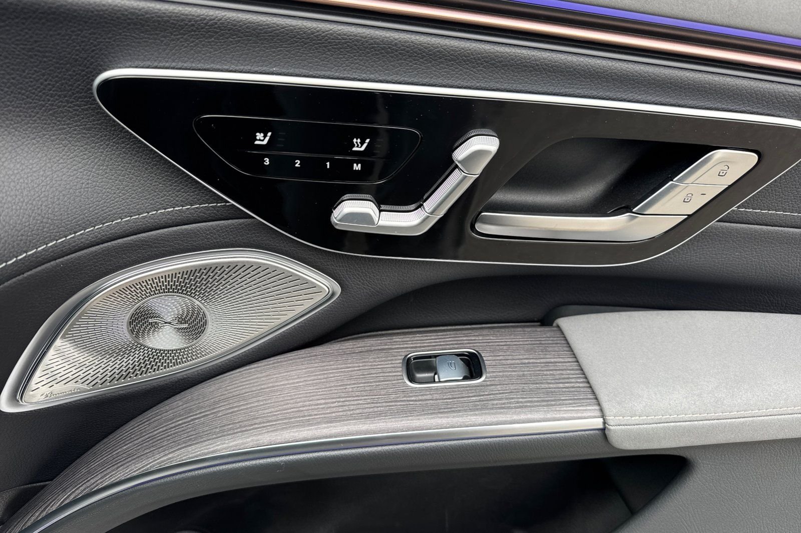 New 2026 Black Mercedes-Benz 400 image 36