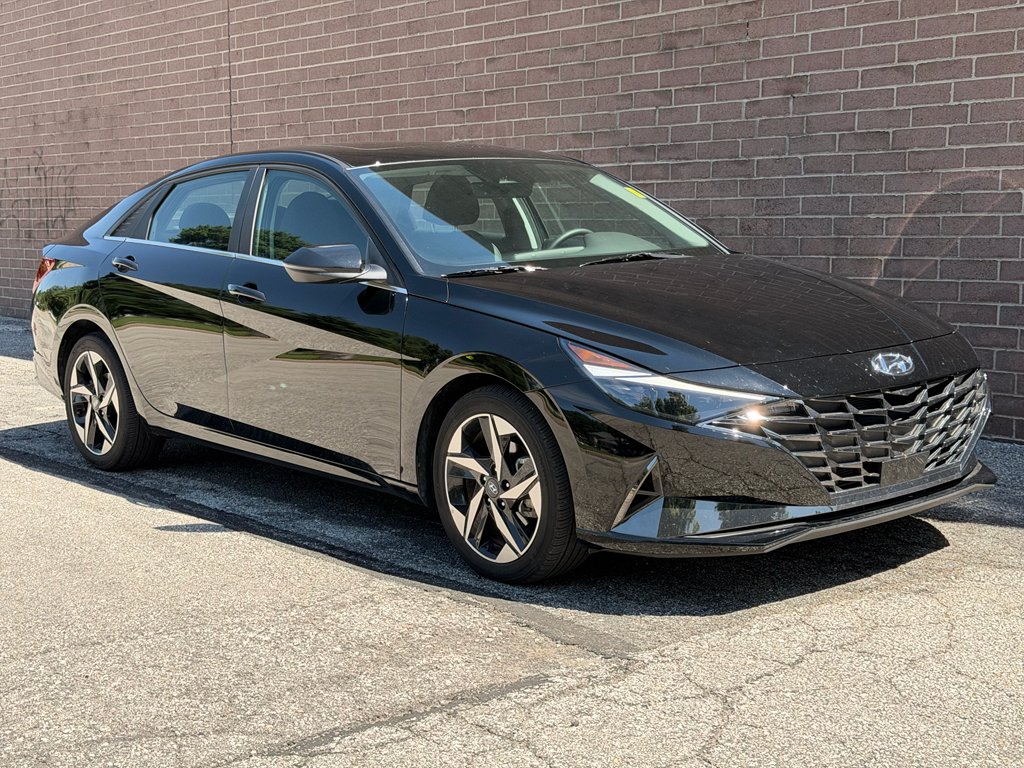 Certified Used 2023 Onyx Black Hyundai Limited image 7