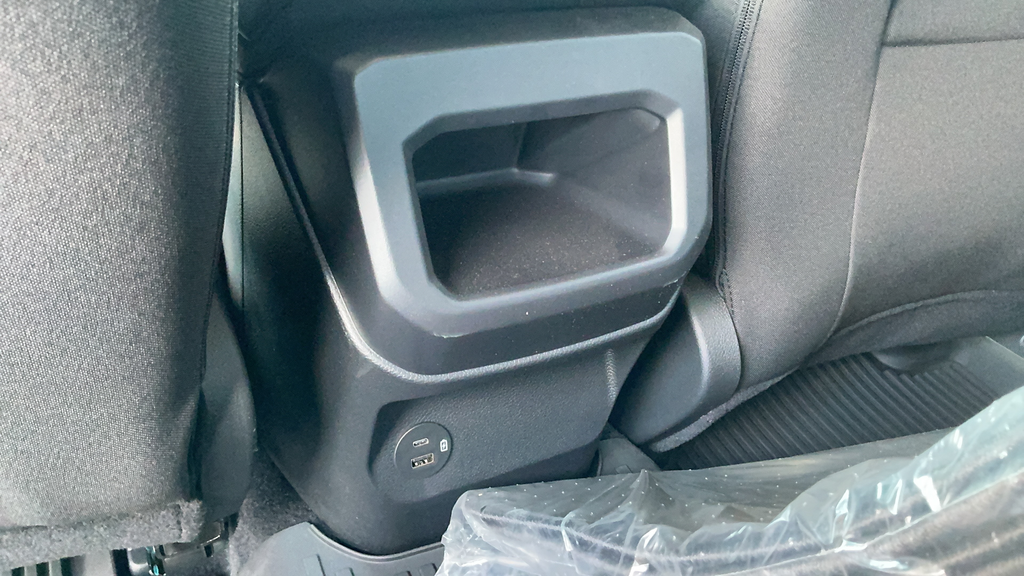 New 2026 Oxford White Ford XLT image 10