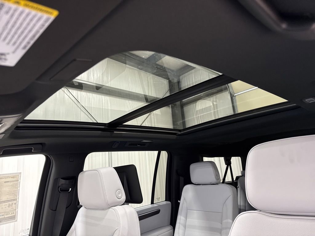 New 2026 Black Chevrolet Premier image 25