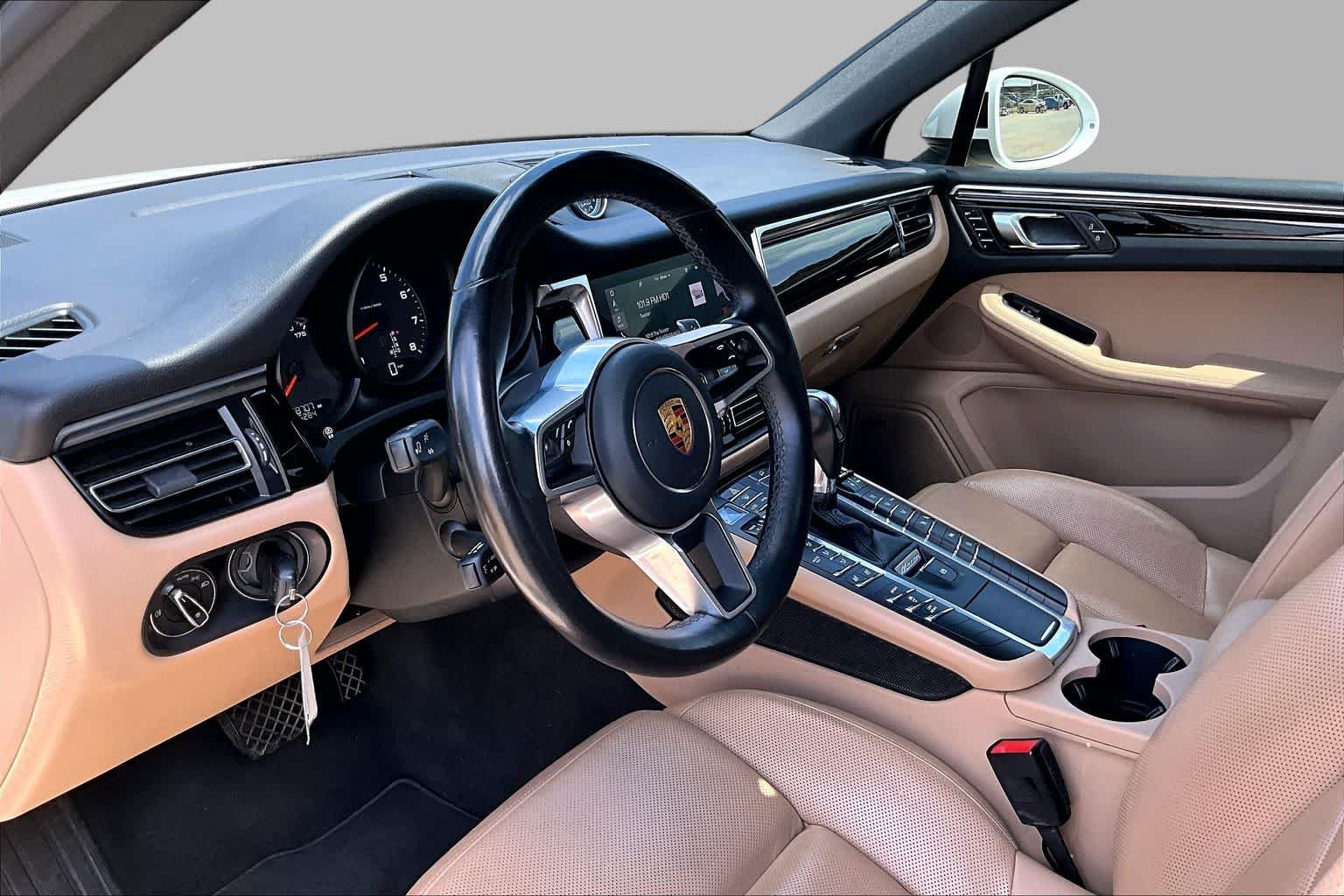 Used 2021 Carrara White Metallic Porsche  image 16